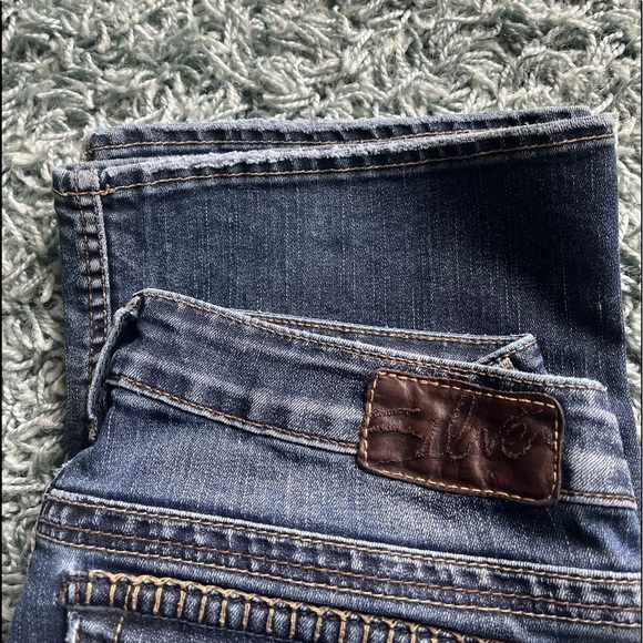 Womens Silver Jeans Tuesday Flap - Picture 10 of 10